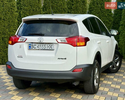 Белый Тойота РАВ 4, объемом двигателя 2 л и пробегом 216 тыс. км за 14999 $, фото 6 на Automoto.ua