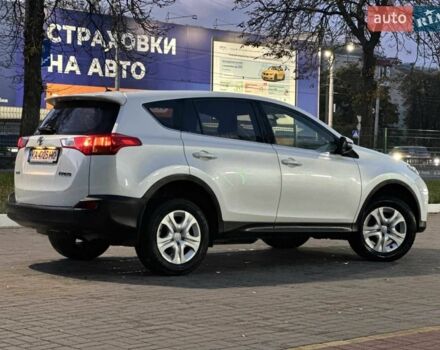 Белый Тойота РАВ 4, объемом двигателя 2 л и пробегом 123 тыс. км за 16900 $, фото 7 на Automoto.ua