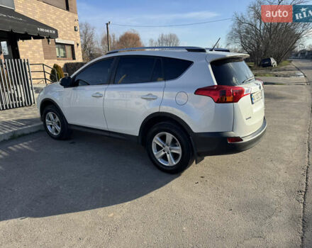 Білий Тойота РАВ 4, об'ємом двигуна 2.2 л та пробігом 215 тис. км за 15800 $, фото 3 на Automoto.ua