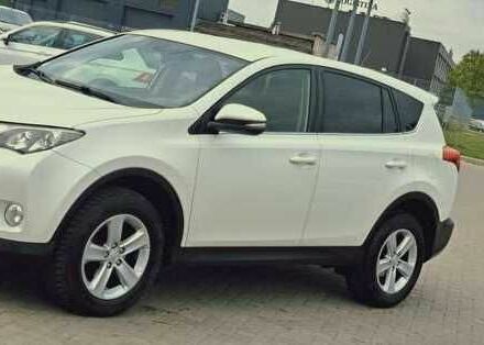 Білий Тойота РАВ 4, об'ємом двигуна 2.2 л та пробігом 254 тис. км за 5200 $, фото 6 на Automoto.ua