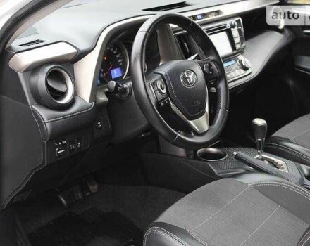 Белый Тойота РАВ 4, объемом двигателя 2.2 л и пробегом 141 тыс. км за 17000 $, фото 13 на Automoto.ua