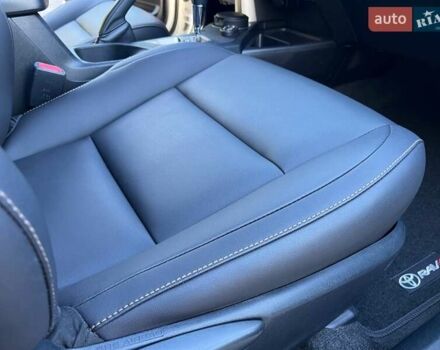 Белый Тойота РАВ 4, объемом двигателя 2.23 л и пробегом 131 тыс. км за 18000 $, фото 22 на Automoto.ua