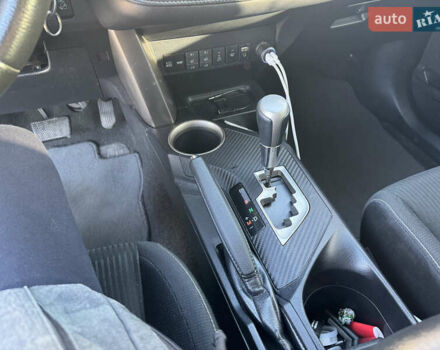 Білий Тойота РАВ 4, об'ємом двигуна 2.2 л та пробігом 215 тис. км за 15800 $, фото 14 на Automoto.ua