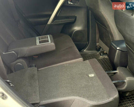 Белый Тойота РАВ 4, объемом двигателя 2 л и пробегом 216 тыс. км за 14999 $, фото 22 на Automoto.ua