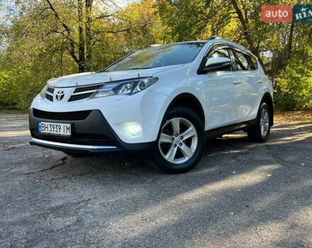 Белый Тойота РАВ 4, объемом двигателя 2.23 л и пробегом 131 тыс. км за 18000 $, фото 3 на Automoto.ua