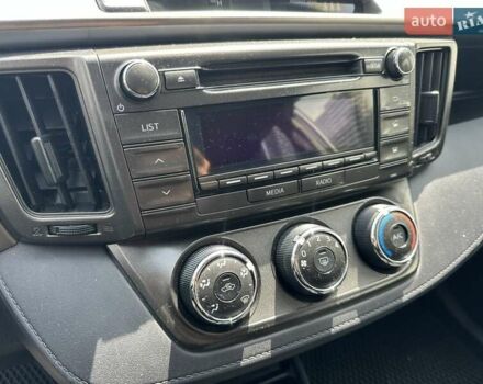 Белый Тойота РАВ 4, объемом двигателя 1.99 л и пробегом 123 тыс. км за 18500 $, фото 14 на Automoto.ua