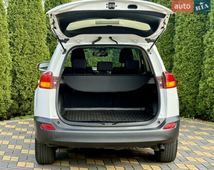 Белый Тойота РАВ 4, объемом двигателя 2 л и пробегом 216 тыс. км за 14999 $, фото 10 на Automoto.ua