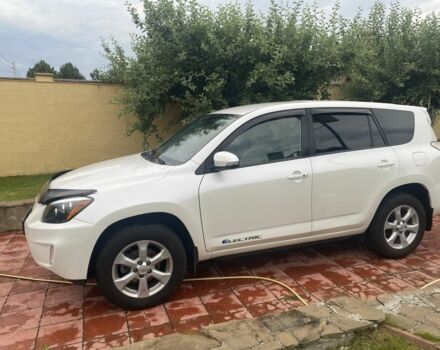 Белый Тойота РАВ 4, объемом двигателя 0 л и пробегом 179 тыс. км за 10950 $, фото 1 на Automoto.ua