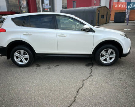 Білий Тойота РАВ 4, об'ємом двигуна 2.2 л та пробігом 254 тис. км за 14650 $, фото 13 на Automoto.ua