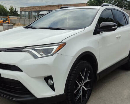 Тойота РАВ 4 2015 в Виннице на Automoto.ua Белый Тойота РАВ 4, объемом двигателя 2.49 л и пробегом 195 тыс. км за 17600 $, фото 10 на Automoto.ua