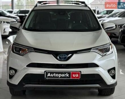 Белый Тойота РАВ 4, объемом двигателя 2.5 л и пробегом 99 тыс. км за 22990 $, фото 1 на Automoto.ua