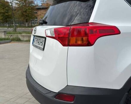 Белый Тойота РАВ 4, объемом двигателя 2.5 л и пробегом 165 тыс. км за 16800 $, фото 10 на Automoto.ua