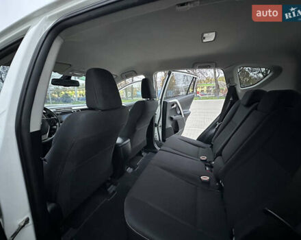 Белый Тойота РАВ 4, объемом двигателя 2.23 л и пробегом 150 тыс. км за 16500 $, фото 33 на Automoto.ua