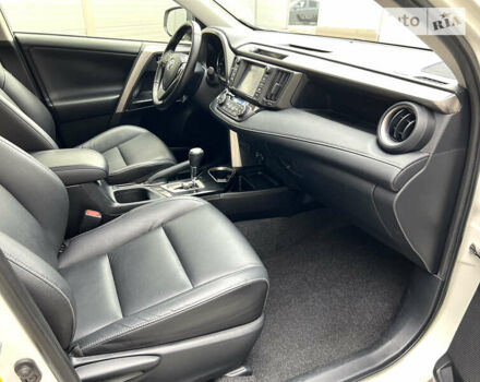 Белый Тойота РАВ 4, объемом двигателя 2.49 л и пробегом 130 тыс. км за 18000 $, фото 40 на Automoto.ua