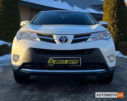 Белый Тойота РАВ 4, объемом двигателя 2 л и пробегом 100 тыс. км за 17999 $, фото 1 на Automoto.ua