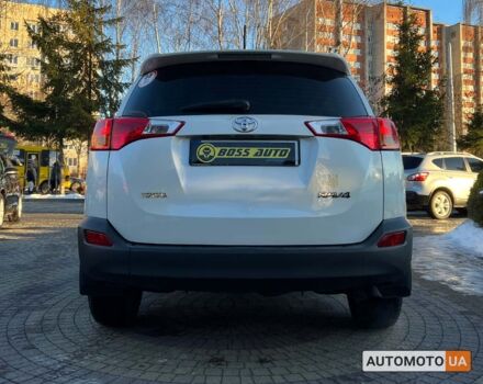 Белый Тойота РАВ 4, объемом двигателя 2 л и пробегом 100 тыс. км за 17999 $, фото 5 на Automoto.ua