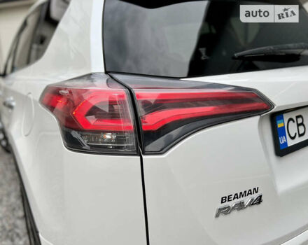 Белый Тойота РАВ 4, объемом двигателя 2.49 л и пробегом 130 тыс. км за 18000 $, фото 14 на Automoto.ua