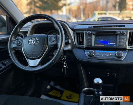 Белый Тойота РАВ 4, объемом двигателя 2 л и пробегом 100 тыс. км за 17999 $, фото 11 на Automoto.ua