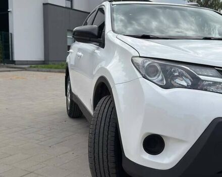 Белый Тойота РАВ 4, объемом двигателя 2.5 л и пробегом 165 тыс. км за 16800 $, фото 26 на Automoto.ua