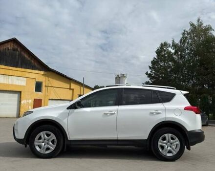 Белый Тойота РАВ 4, объемом двигателя 2.5 л и пробегом 165 тыс. км за 16800 $, фото 3 на Automoto.ua