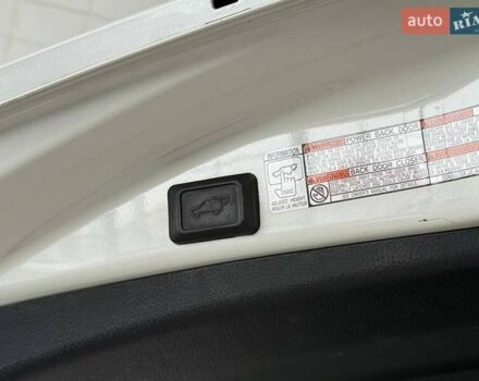 Белый Тойота РАВ 4, объемом двигателя 2.5 л и пробегом 99 тыс. км за 22990 $, фото 17 на Automoto.ua