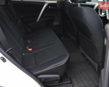 Белый Тойота РАВ 4, объемом двигателя 2.49 л и пробегом 70 тыс. км за 17500 $, фото 34 на Automoto.ua