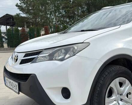 Белый Тойота РАВ 4, объемом двигателя 2.5 л и пробегом 165 тыс. км за 16800 $, фото 2 на Automoto.ua