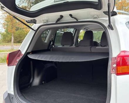 Белый Тойота РАВ 4, объемом двигателя 2.5 л и пробегом 165 тыс. км за 16800 $, фото 22 на Automoto.ua