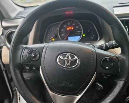 Белый Тойота РАВ 4, объемом двигателя 2.5 л и пробегом 165 тыс. км за 16500 $, фото 6 на Automoto.ua