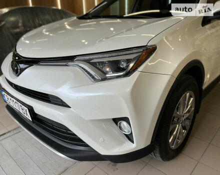 Белый Тойота РАВ 4, объемом двигателя 2.49 л и пробегом 130 тыс. км за 18000 $, фото 2 на Automoto.ua