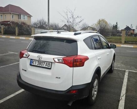 Белый Тойота РАВ 4, объемом двигателя 2.5 л и пробегом 165 тыс. км за 16500 $, фото 2 на Automoto.ua