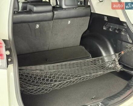 Белый Тойота РАВ 4, объемом двигателя 2.5 л и пробегом 99 тыс. км за 22990 $, фото 18 на Automoto.ua