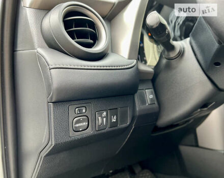 Белый Тойота РАВ 4, объемом двигателя 2.49 л и пробегом 130 тыс. км за 18000 $, фото 23 на Automoto.ua