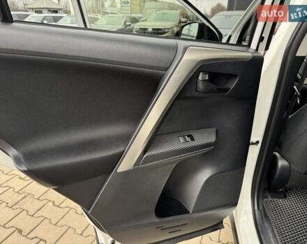 Белый Тойота РАВ 4, объемом двигателя 2.5 л и пробегом 89 тыс. км за 14990 $, фото 13 на Automoto.ua