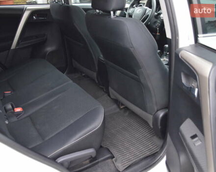 Белый Тойота РАВ 4, объемом двигателя 2.49 л и пробегом 70 тыс. км за 17500 $, фото 33 на Automoto.ua