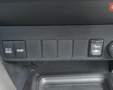 Белый Тойота РАВ 4, объемом двигателя 2.49 л и пробегом 70 тыс. км за 17500 $, фото 25 на Automoto.ua