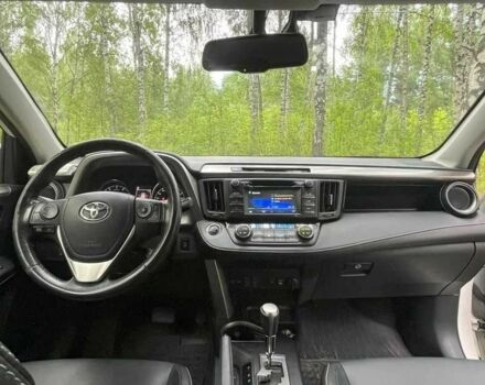 Білий Тойота РАВ 4, об'ємом двигуна 2.5 л та пробігом 137 тис. км за 14500 $, фото 6 на Automoto.ua