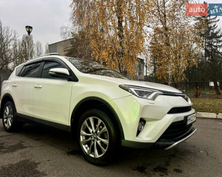 Білий Тойота РАВ 4, об'ємом двигуна 2.23 л та пробігом 157 тис. км за 25000 $, фото 4 на Automoto.ua