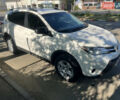 Тойота РАВ 4 2015 у Чернівцях на Automoto.ua Білий Тойота РАВ 4, об'ємом двигуна 2.5 л та пробігом 89 тис. км за 15500 $, фото 4 на Automoto.ua