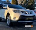 Белый Тойота РАВ 4, объемом двигателя 2 л и пробегом 100 тыс. км за 17999 $, фото 1 на Automoto.ua
