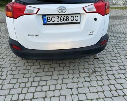 Тойота РАВ 4 2015 у Первомайськ на Automoto.ua Білий Тойота РАВ 4, об'ємом двигуна 2.49 л та пробігом 160 тис. км за 15500 $, фото 1 на Automoto.ua