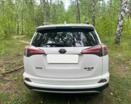 Білий Тойота РАВ 4, об'ємом двигуна 2.5 л та пробігом 137 тис. км за 14500 $, фото 3 на Automoto.ua