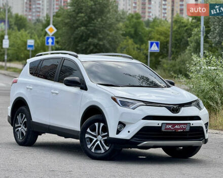 Тойота РАВ 4 2016 у Києві на Automoto.ua Білий Тойота РАВ 4, об'ємом двигуна 2.49 л та пробігом 173 тис. км за 17200 $, фото 68 на Automoto.ua