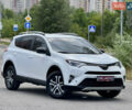 Тойота РАВ 4 2016 у Києві на Automoto.ua Білий Тойота РАВ 4, об'ємом двигуна 2.49 л та пробігом 173 тис. км за 17200 $, фото 68 на Automoto.ua