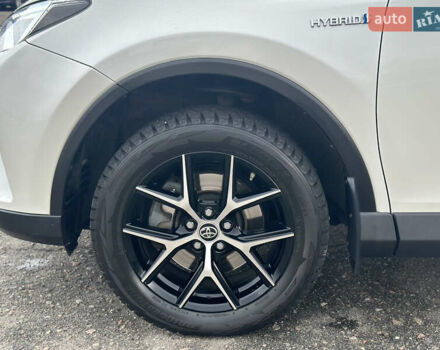 Белый Тойота РАВ 4, объемом двигателя 2.49 л и пробегом 72 тыс. км за 22900 $, фото 10 на Automoto.ua