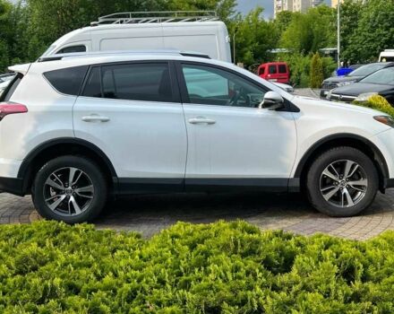 Белый Тойота РАВ 4, объемом двигателя 2.5 л и пробегом 185 тыс. км за 15700 $, фото 7 на Automoto.ua
