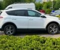 Белый Тойота РАВ 4, объемом двигателя 2.5 л и пробегом 185 тыс. км за 15700 $, фото 7 на Automoto.ua