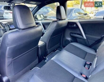 Тойота РАВ 4 2016 в Киеве на Automoto.ua Белый Тойота РАВ 4, объемом двигателя 2.5 л и пробегом 165 тыс. км за 22200 $, фото 15 на Automoto.ua