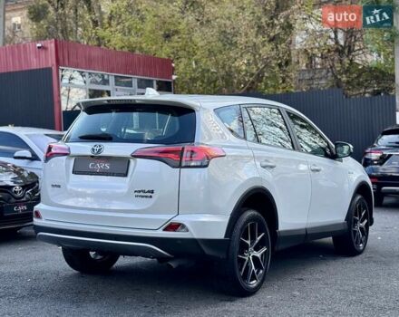 Тойота РАВ 4 2016 в Киеве на Automoto.ua Белый Тойота РАВ 4, объемом двигателя 2.5 л и пробегом 165 тыс. км за 22200 $, фото 2 на Automoto.ua