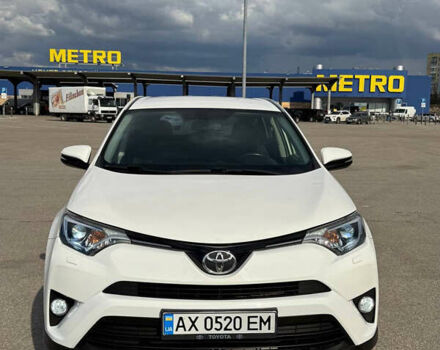 Тойота РАВ 4 2016 в Харькове на Automoto.ua Белый Тойота РАВ 4, объемом двигателя 2.23 л и пробегом 155 тыс. км за 21500 $, фото 15 на Automoto.ua